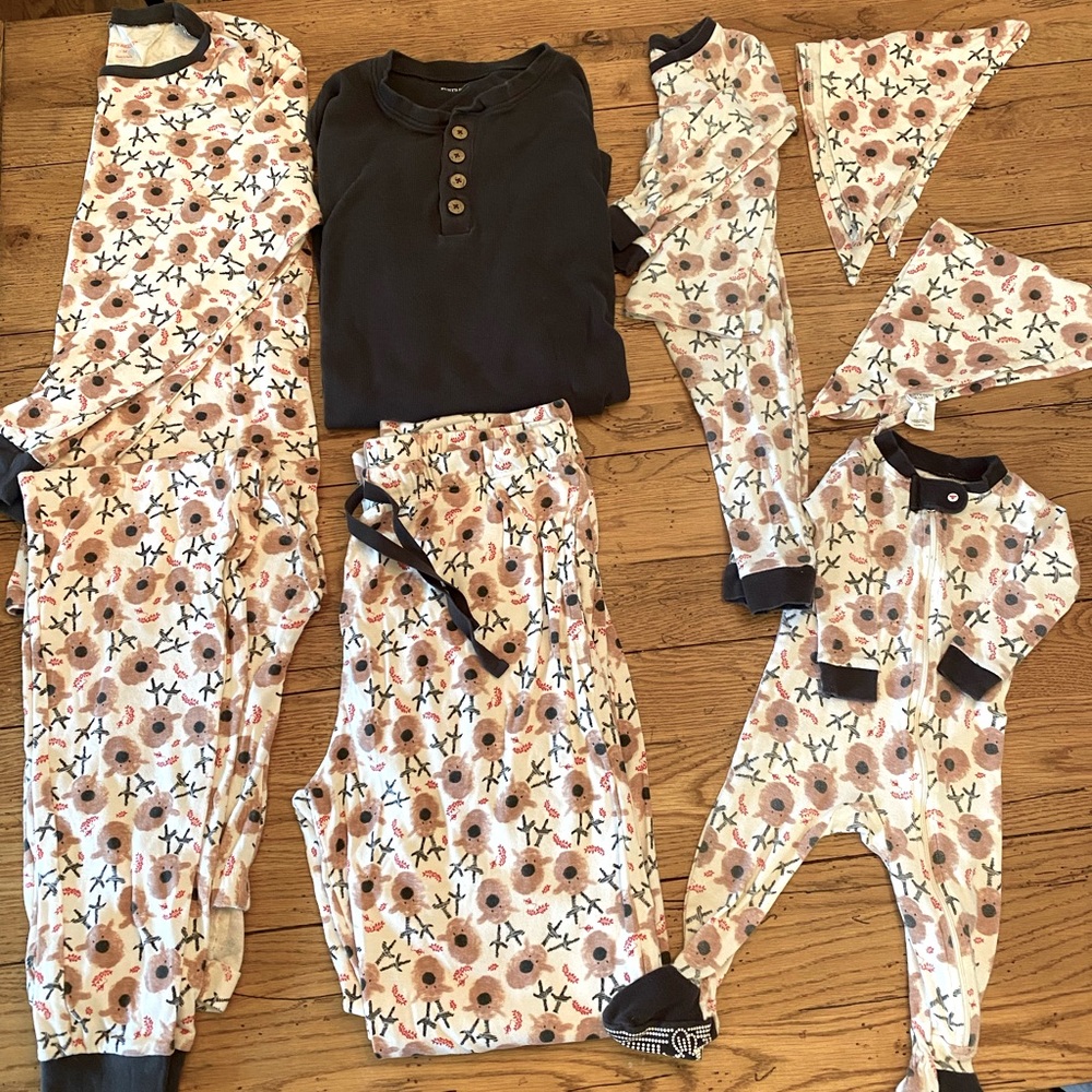 Burt’s Bees Family Christmas Jammies!